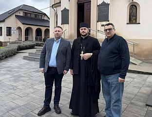 ЈОВИЋ ПОСЈЕТИО ХРАМ У ТУЗЛИ И НАЈАВИО НАСТАВАК ПОДРШКЕ СРПСКИМ ПОВРАТНИЦИМА