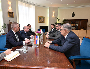 АНГАЖМАН ВУЧИЋА И ДОДИКА УНАПРИЈЕДИО УГЛЕД СРБИЈЕ И СРПСКЕ