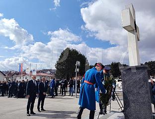 MINIĆ AND OSTOJIĆ HONOR FALLEN SERB SOLDIERS