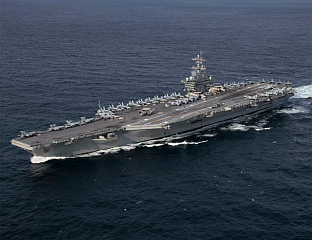 ИРГЦ: МОРНАРИЦА ПОГОДИЛА АМЕРИЧКИ НОСАЧ АВИОНА "АБРАХАМ ЛИНКОЛН"