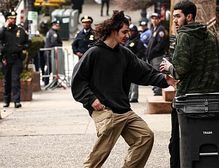 БАЛАТ И КАЈУМИ ОПТУЖЕНИ ЗА ТЕРОРИЗАМ