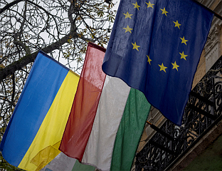 ПОСЛАНИЦИ ПРОТИВ ФИНАНСИЈСКЕ ПОДРШКЕ И ЧЛАНСТВА КИЈЕВА У ЕУ