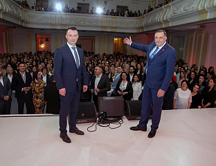 ДОДИК: ЖЕНЕ ЗАСЛУЖУЈУ ОГРОМНУ ПАЖЊУ И ПОШТОВАЊЕ СВАКИ ДАН