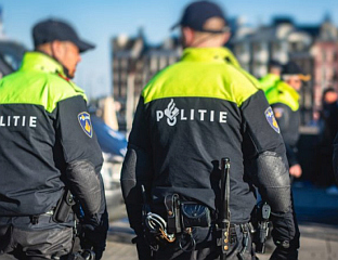 ПОЛИЦИЈА ТРАГА ЗА ДВА НАПАДАЧА НА ЈЕВРЕЈСКУ ШКОЛУ