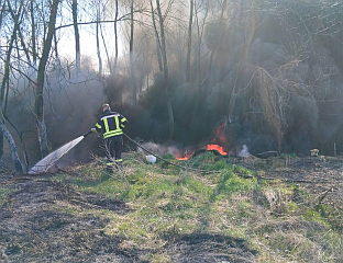 ПОЖАР НА СТАРОЈ ДЕПОНИЈИ СТАВЉЕН ПОД КОНТРОЛУ