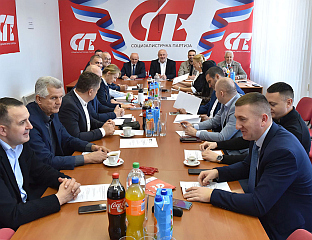 ЂОКИЋ: ОДЛУЧНИ ДА БУДЕМО ОСЛОНАЦ НАРОДУ У СРПСКОЈ