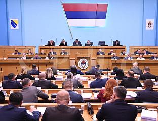 РАЗМОТРЕН НАЦРТ ЗАКОНА О ПЛАТНИМ УСЛУГАМА, ЗАКЉУЧЕНО ЗАСЈЕДАЊЕ