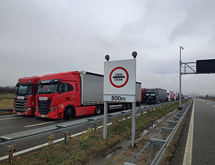 SOLVE PROBLEM OF BORDER BLOCKADE, SURVIVAL OF DOMESTIC COMPANIES AT RISK