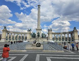 ТРГ ХЕРОЈА - СИМБОЛ КЉУЧНИХ ИСТОРИЈСКИХ ДОГАЂАЈА