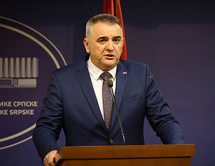 МИНИЋ: РАЗУМИЈЕМ ПРОБЛЕМЕ ПРЕВОЗНИКА, АЛИ БЛОКАДЕ ГРАНИЦЕ НЕМА