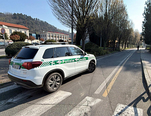 УЧЕНИК УБО НОЖЕМ НАСТАВНИЦУ У ТРЕСКОРЕ БАЛНЕАРИЈУ