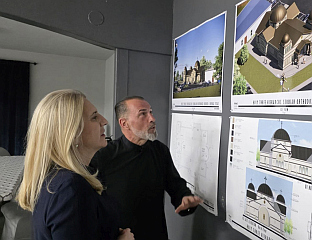 ЦВИЈАНОВИЋ ЗАХВАЛИЛА СВЕШТЕНИКУ САВИЋУ И СРПСКОМ НАРОДУ У ИРВИНГУ НА ГОСТОПРИМСТВУ