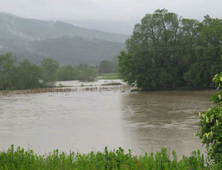 УПОЗОРЕЊЕ ЗБОГ МОГУЋЕГ ПРЕЛИВА НА БРАНИ МОДРАЦ