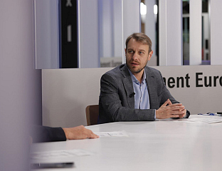 ДЕЛА ВАЛЕ: ЕВРОПА ИДЕ КА НЕВИЂЕНОЈ МИЛИТАРИЗАЦИЈИ