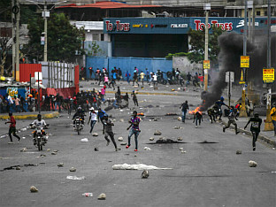 НАЈМАЊЕ 70 ЖРТАВА УБИЈЕНО У НАПАДУ БАНДЕ НА ХАИТИЈУ