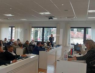 УСВОЈЕНЕ ОДЛУКЕ О ПОВЕЋАЊУ КОМУНАЛНИХ ТАКСА И ЦИЈЕНЕ ПАРКИНГА