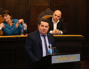 СТЕВАНДИЋ: ЛАКШЕ БРАНИМО СРПСКУ ЈЕР ЈЕ СВИЈЕТ УПОЗНАТ СА ИСТИНОМ О СТРАДАЊУ СРБА