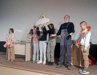 ЛУТКАРСКЕ ПРЕДСТАВЕ ПОМАЖУ ДЈЕЦИ ДА ОДРАСТУ