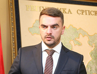 ПРАЊИЋ: ВЈЕРНИЦИ ДА БУДУ ГРАДИТЕЉИ ПОВЈЕРЕЊА