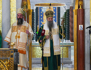 ПАТРИЈАРХ ПОРФИРИЈЕ: ВЈЕРА СЕ НЕ СМИЈЕ СВЕСТИ НА МЈЕРУ ИДЕОЛОГИЈЕ