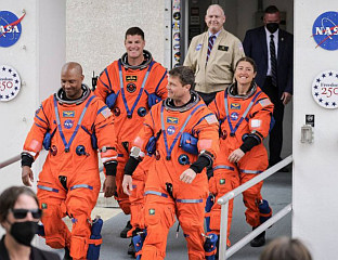 ПОСАДА МИСИЈЕ "АРТЕМИС ДВА" НА ПУТУ КА ТАМНОЈ СТРАНИ МЈЕСЕЦА