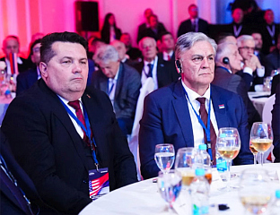 СТЕВАНДИЋ: ЧУВАМО СТАБИЛНОСТ КОРЕКТНИМ ОДНОСИМА И ПРЕМА РУСИЈИ И ПРЕМА СЈЕДИЊЕНИМ ДРЖАВАМА