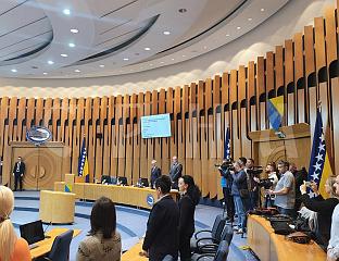 ПАУЗА ОД 10 МИНУТА КАКО БИ СЕ ПОКУШАО ОБЕЗБИЈЕДИТИ КВОРУМ