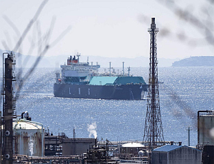 ПРВИ БРОДОВИ ПРОШЛИ КРОЗ ОРМУСКИ МОРЕУЗ НАКОН ПРЕКИДА ВАТРЕ