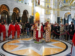ПАТРИЈАРХ СЛУЖИО ЈУТРЕЊЕ ВЕЛИКОГ ПЕТКА