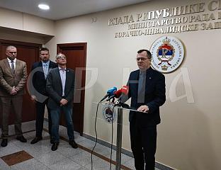 ГАГИЋ: ПРИОРИТЕТ ЗАПОШЉАВАЊЕ 500 ДЈЕЦЕ ПОГИНУЛИХ БОРАЦА