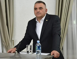 СТАНИВУКОВИЋ НИЈЕ ИСПУНИО ОБЕЋАЊА, БАВИ СЕ ПЕРФОРМАНСОМ