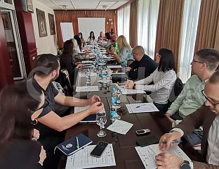 ИГЊАТОВИЋ: ПРАВНИМ РЕГУЛАТИВАМА ОДГОВОРИТИ НА ДИГИТАЛНО НАСИЉЕ НАД ЖЕНАМА