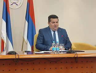 СТЕВАНДИЋ СА СТУДЕНТИМА И НА СВЕЧАНОЈ АКАДЕМИЈИ АГЕНЦИЈЕ ЗА ОСИГУРАЊЕ