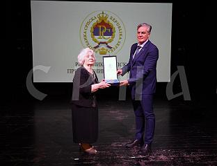 KARAN PRESENTS DECORATION TO JASENOVAC CAMP SURVIVOR HEROINE JELENA BUHAČ-RADOJČIĆ