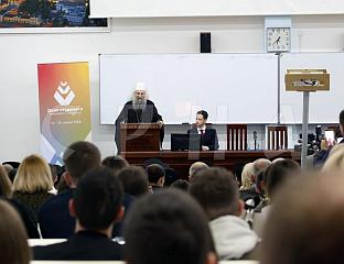 ПАТРИЈАРХ ПОРФИРИЈЕ: ОБРАЗОВАЊЕ СРПСКОГ НАРОДА НОСИ ПЕЧАТ СВЕТОГ САВЕ