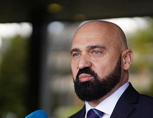 У ТОКУ ПРЕТРЕС РАМЕ ИСАКА И СЛУЖБЕНИХ ПРОСТОРИЈА