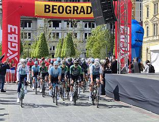 СТАРТОВАЛА БИЦИКЛИСТИЧКА ТРКА "БЕОГРАД - БАЊАЛУКА"