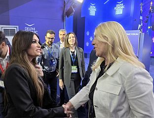 ЦВИЈАНОВИЋЕВА СЕ У ДЕЛФИМА САСТАЛА СА АМЕРИЧКИМ АМБАСАДОРОМ