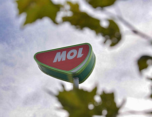 МОЛ ПОЧЕО ДА ПРИМА НАФТУ ПРЕКО "ДРУЖБЕ"