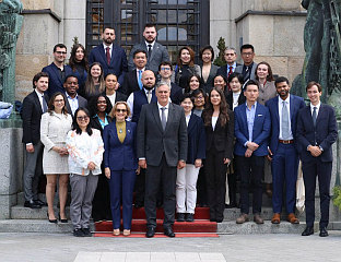 ПРЕДСЈЕДНИК КАРАН УПОЗНАО ДИПЛОМЦЕ О УСТАВНОЈ ПОЗИЦИЈИ СРПСКЕ И СЛОЖЕНОСТИ УСТАВНОГ СИСТЕМА