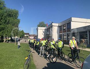 УЧЕНИЦИ БИЦИКЛИМА КРЕНУЛИ НА "ПУT СЈЕЋАЊА"