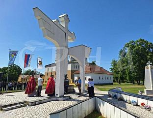 МИНИЋ И ОСТОЈИЋ НА ОБИЉЕЖАВАЊУ 34 ГОДИНЕ ОД ОСНИВАЊА СПЕЦИЈАЛНОГ БАТАЉОНА