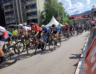 ЗБОГ БИЦИКЛИСТИЧКЕ ТРКЕ ОБУСТАВЕ САОБРАЋАЈА НА ВИШЕ ПУТНИХ ПРАВАЦА