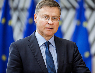 ДОМБРОВСКИС: ЕУ ЋЕ МОРАТИ ДА ПРЕИСПИТА ЕКОНОМСКУ ПРОГНОЗУ