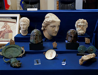 АМЕРИКА ВРАТИЛА 337 ОПЉАЧКАНИХ АНТИКВИТЕТА