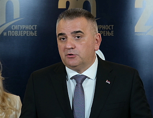 МИНИЋ: НОВО ЗАДУЖЕЊЕ У СКЛАДУ СА ОДЛУКОМ НАРОДНЕ СКУПШТИНЕ