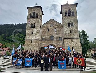 TRADITIONAL PILGRIMAGE TO OSTROG GATHERS 100 STUDENTS FROM TWO FACULTIES