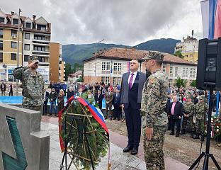 МИНИЋ ПОЛОЖИО ВИЈЕНАЦ НА ЦЕНТРАЛНО СПОМЕН-ОБИЉЕЖЈЕ