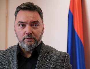 КОШАРАЦ: 9. МАЈ - СИМБОЛ СЛОМА ИДЕОЛОГИЈЕ ЗЛА
