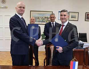 ГАЈАНИН И ШКИПИНА ПОТПИСАЛИ СПОРАЗУМ О САРАДЊИ